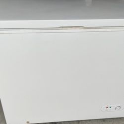 White Magic Chef Freezer