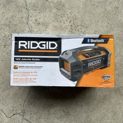 RIDGID Jobsite Radio Speaker Bluetooth Wireless R84087 18V Weather-Resistant