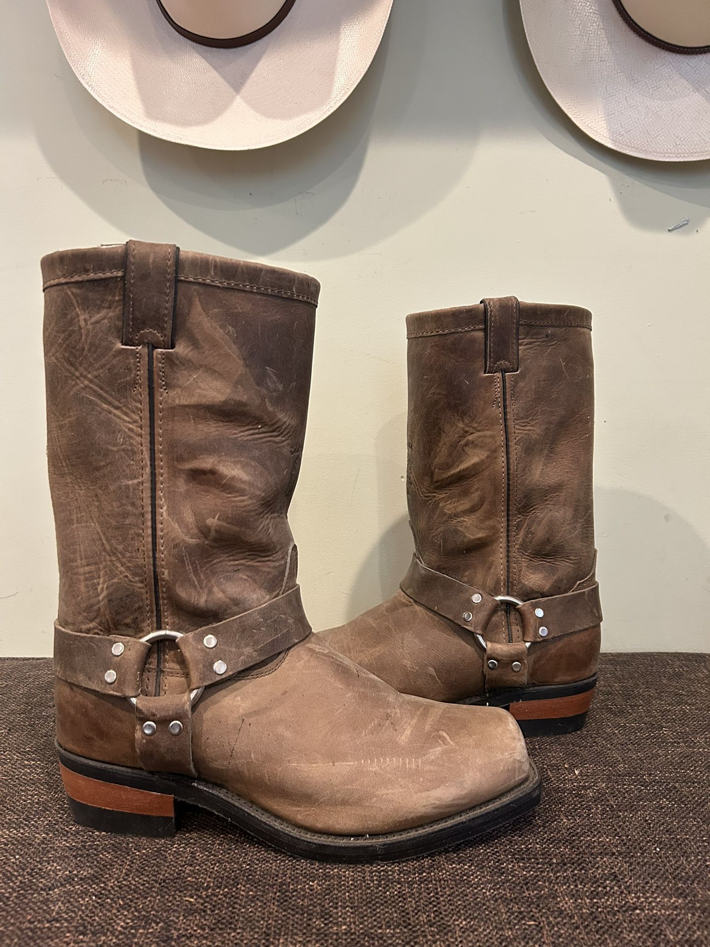 Harness Boot