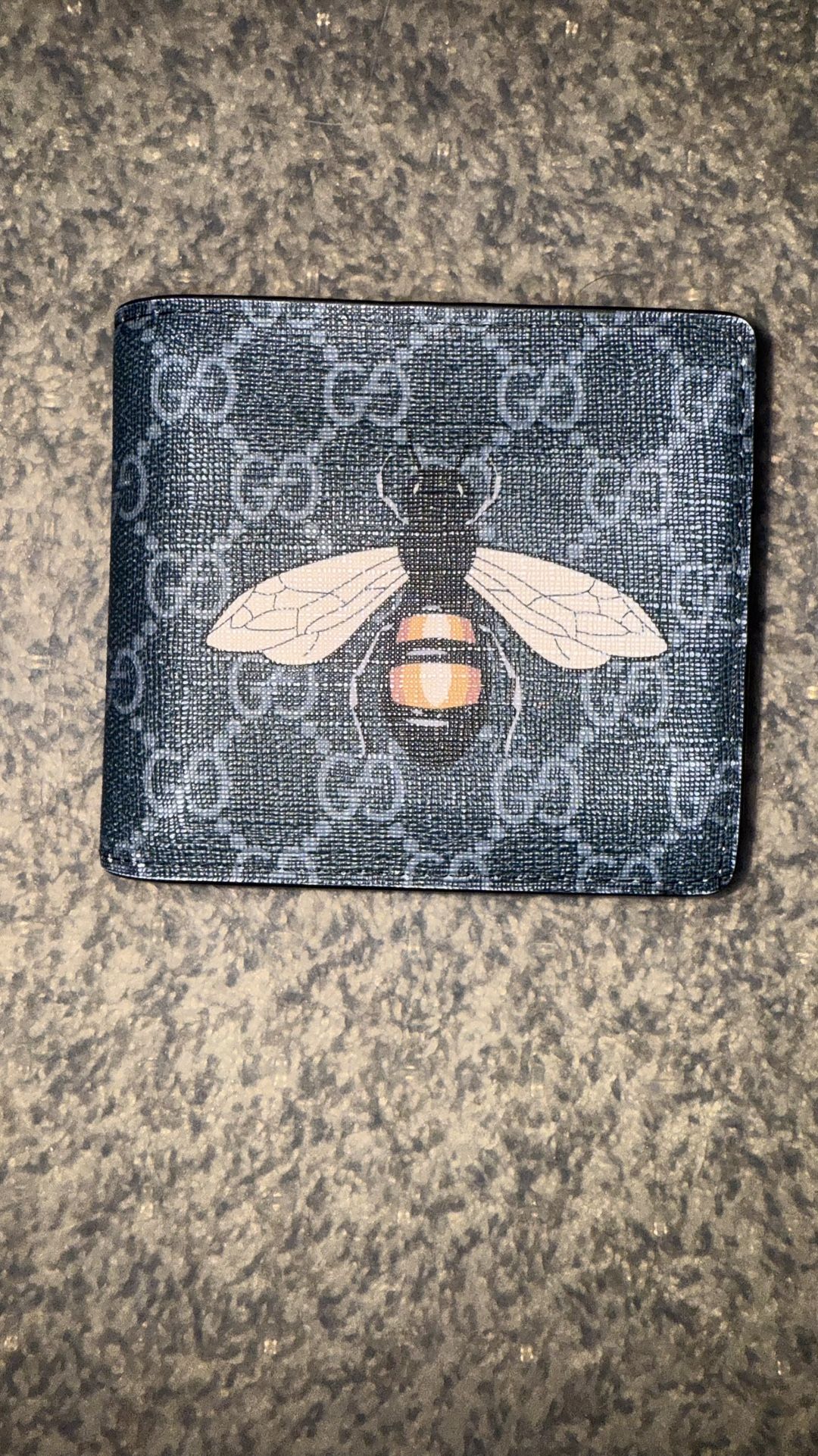 Gucci Billfold Wallet Men Supreme Bee Print