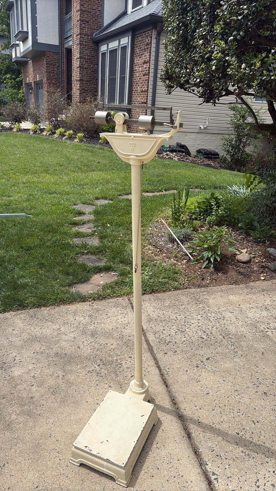 Vintage Scale Kg