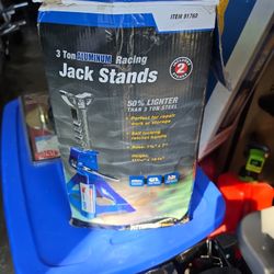 New Set Of Jack Stands