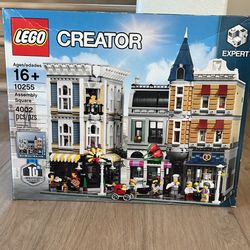Lego Assembly Square Set (10255)
