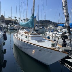 38’ Choey Lee Sailboat 