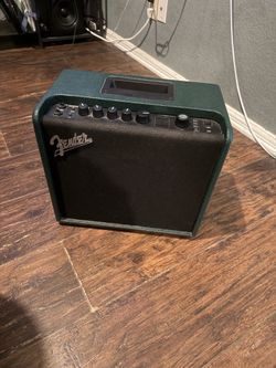 Fender Mustang LT25 Amp