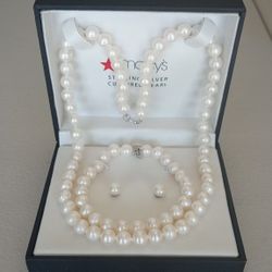 Sterling Silver Cultured Pearl Set