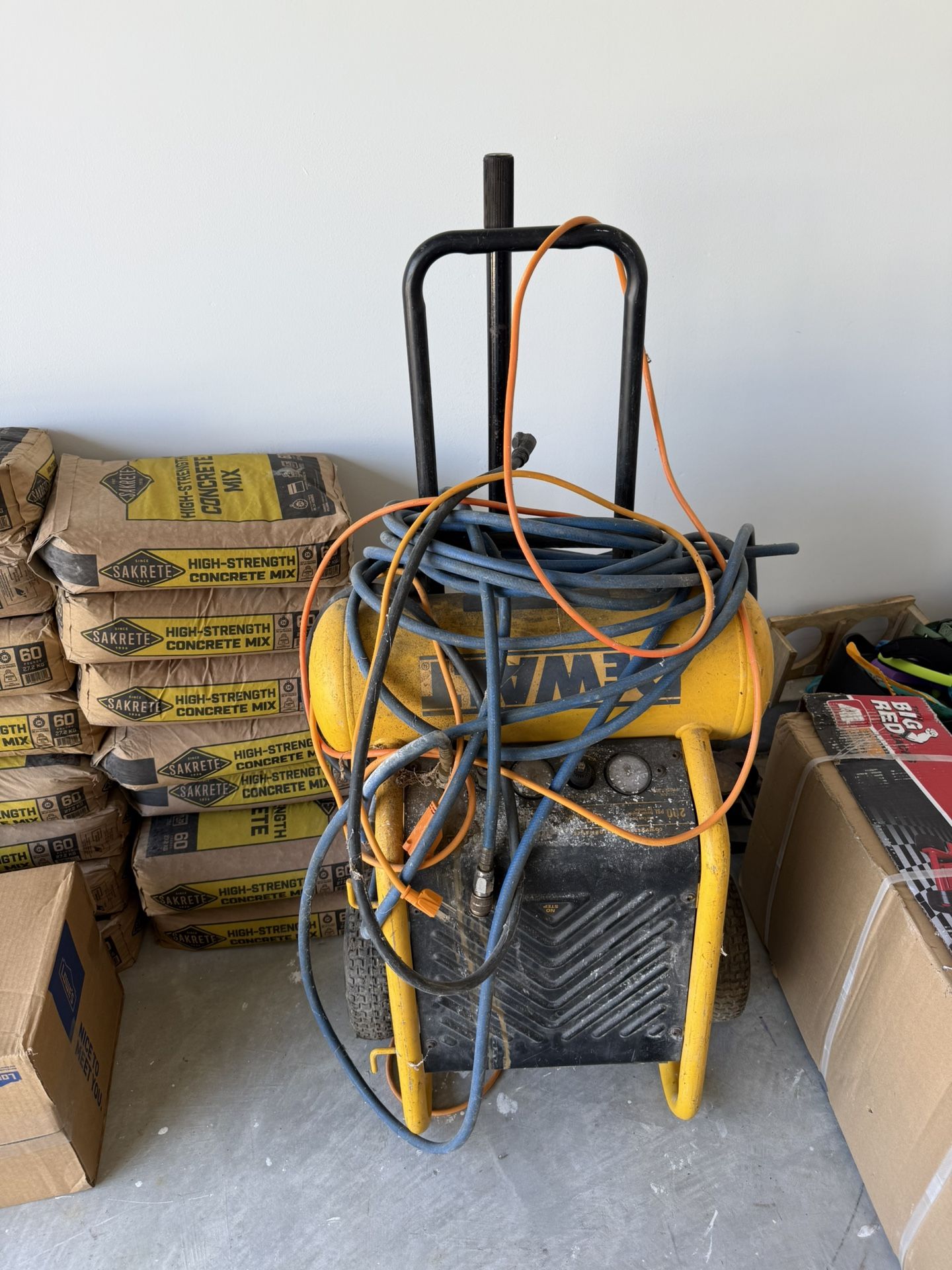 Dewalt D55146 Air Compressor