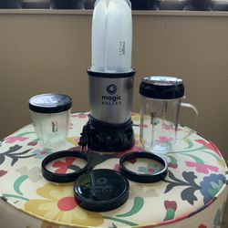 Magic Bullet Blender, Small, Silver, 10 Piece Set for Sale in Saint