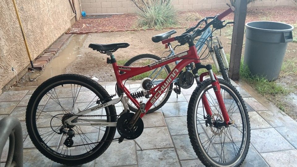 SCHWINN Protocol Bike 