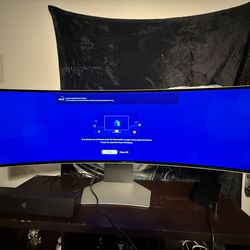 Samsung - 49" Odyssey OLED G9 (G95SC) DQHD 240Hz 0.03ms G-Sync Compatible Curved Smart Gaming Monitor