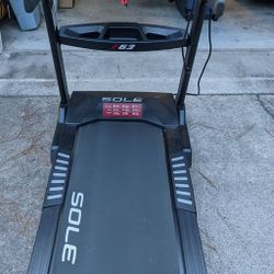 1 1/2 Yrs Old Sole F-63 Bluetooth Compatible Treadmill 