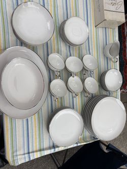 Harmony House Fine China 3545 Vintage