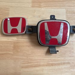 Red Honda Emblems