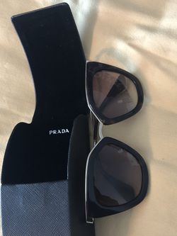 Prada sunglasses (yes they r real)