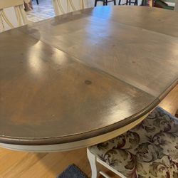 Used dinning table with 4 chairs