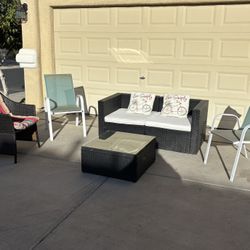 5 PIECE PATIO SET