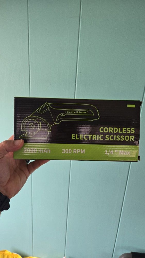 4V 2000mAh Cordless Cardboard Cutter