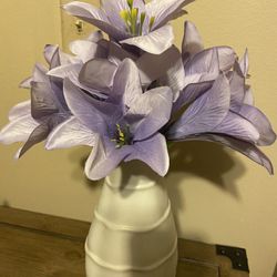 Artificial Flowers Arrangement  Different colors 