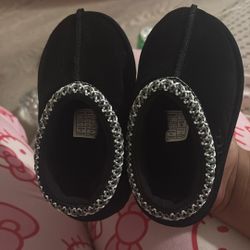 Brand New Uggs Size 7 