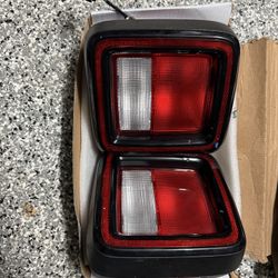 JL Jeep Wrangler Factory Taillights 