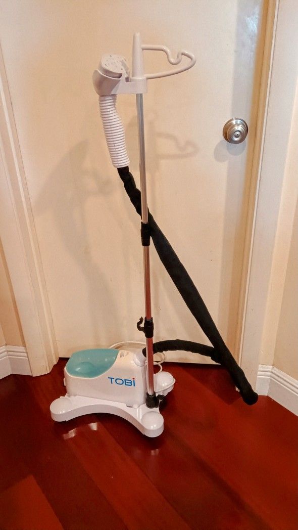 Clothes steamer