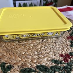 Pyrex Hello Kitty Glass Storage Container