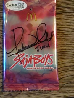 McDonald's saja boys card sealed