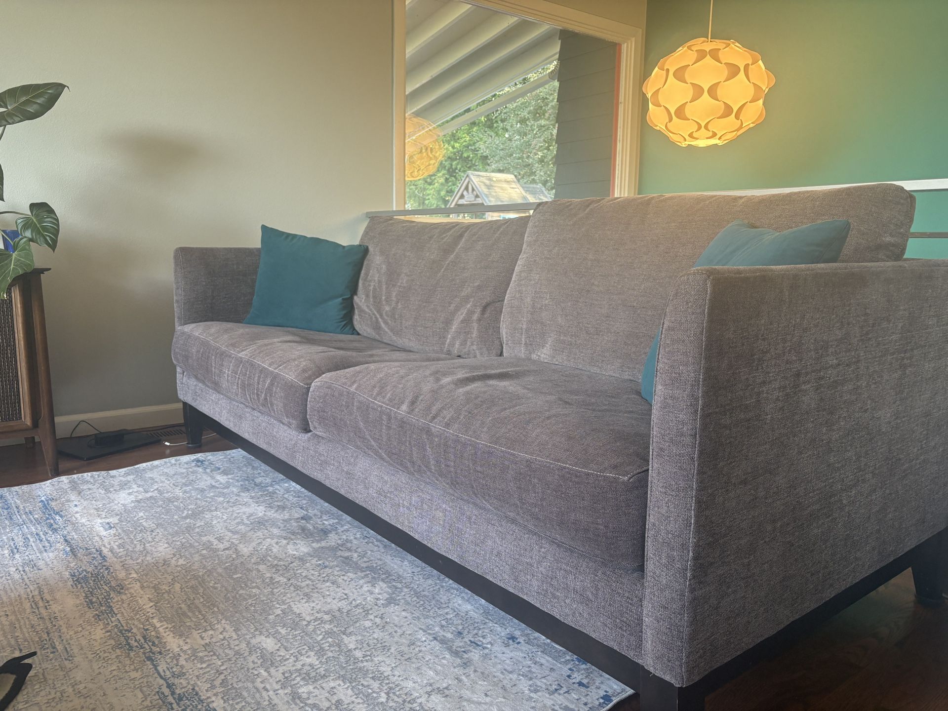 Dania Couch