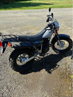 2025 Yamaha tw200