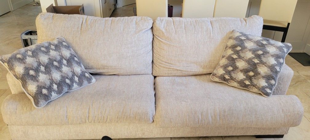 Free Couch