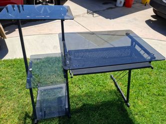 Computer desk