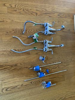 Set Of 7 Pcs Bathroom Hardware - 2 DELTA chrome Faucets,2 Towels Hangers, Toilet Paper Holder,robe Hook And Shower Curtain With Liner And Rod And Hop