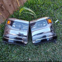 2016-2018 OEM Chevrolet Silverado 1500 Headlights 
