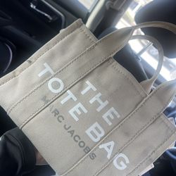 The Tote Bag 