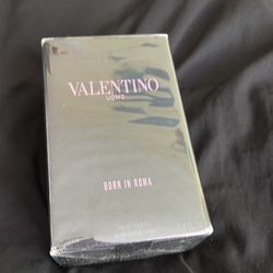 Valentino UOMO born in Roma