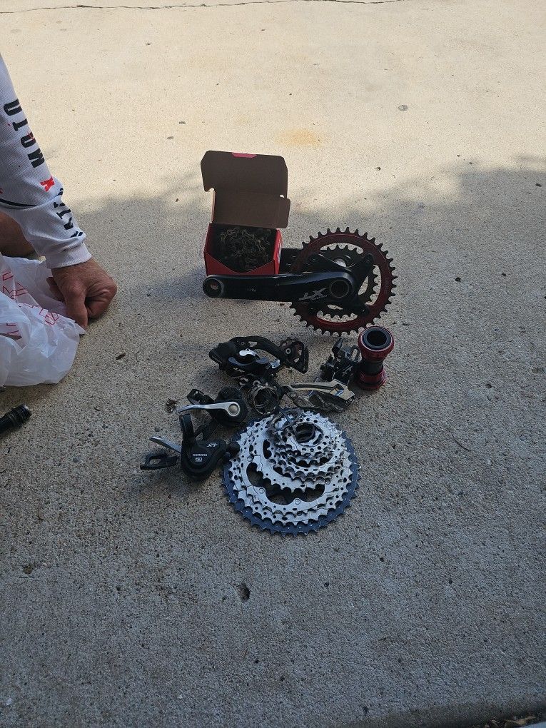 Shimano Group Set..22 Gear..