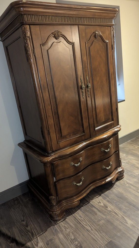 2 Piece Armoire/Entertainment Center