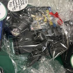 PS4 Slim 500Gb With Controller, Charging Station, And Boarderland Handsome Edition