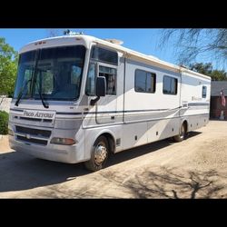 2003 37 Foot Fleetwood