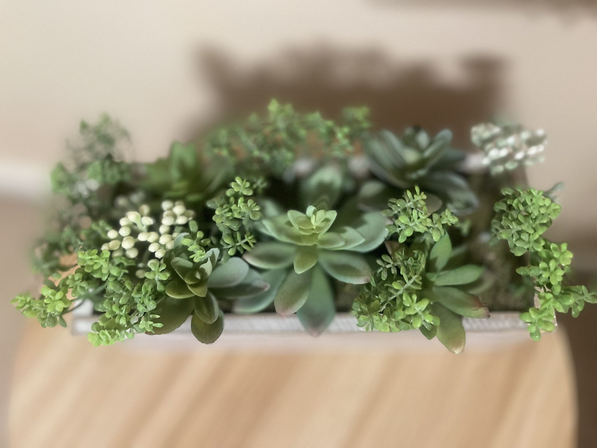 Artificial Eucalyptus Potted Plants Fake Potted Plants Rectangular Wooden Planter Box Artificial Eucalyptus Leaves for Suit Office Party Table Indoor