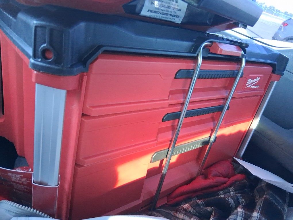 Milwaukee 3 Drawer Pack Out