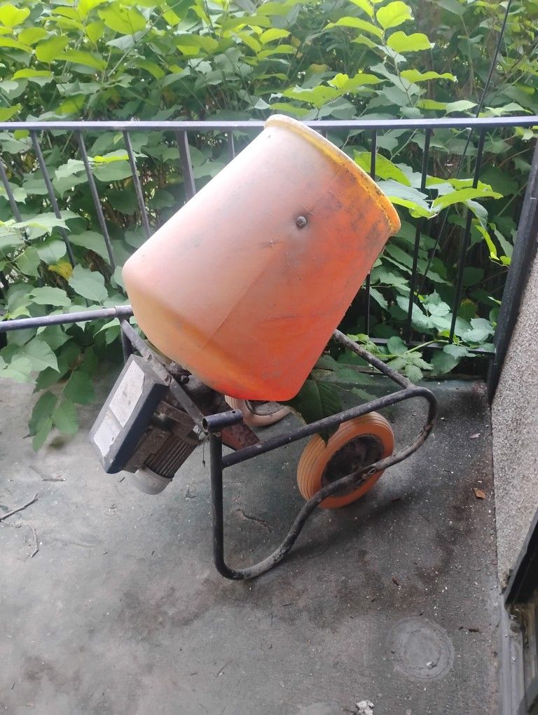 Cement Mixer