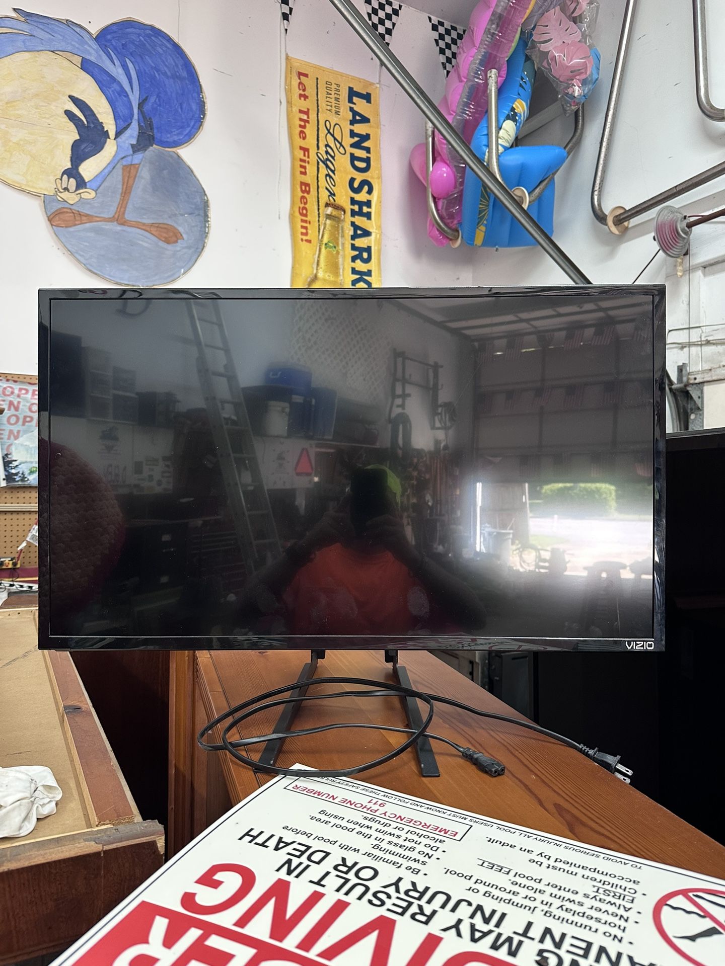 Visio 30 Inch Tv.