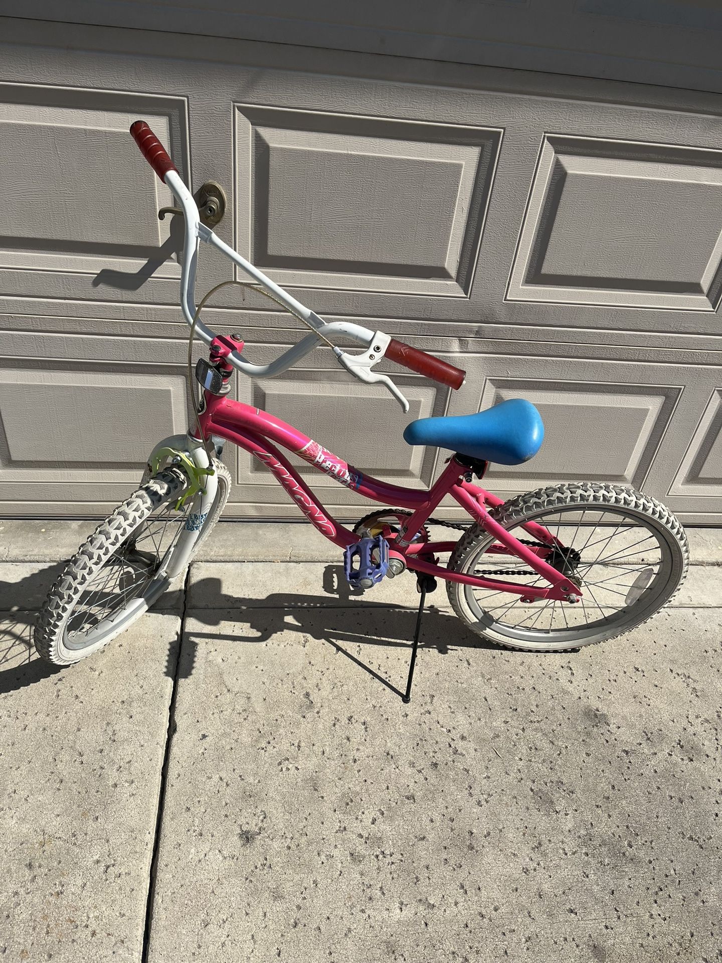 Girls bike