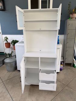 Cabinet shelving