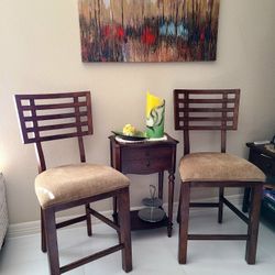 Wooden Set of 2 Bar stools 
