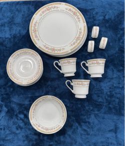 Floral Gold Trim Porcelain Dinnerware Set