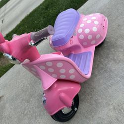 Minnie mouse ride on scooter