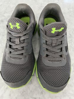 Kids Size 3 Under Armour Sneakers