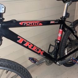 2000 Trek 6500 Mountain Bike, Great Condition!